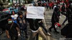 Jalan Medan Merdeka Timur Mulai Ramai Massa Aksi