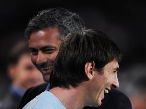 Mourinho: Messi Bikin Saya Banyak Mikir