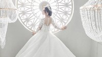 Isu nikah makin kencang usai Margin Wieheerm sesi foto pakai gaun putih. (Foto: Instagram @luckyhakim9)