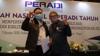 Otto Hasibuan menjadi Ketua Umum Perhimpunan Advokat Indonesia (Peradi) periode 2020-2025.