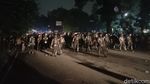 Polisi Bubarkan Massa Aksi di Depan DPRD Jabar