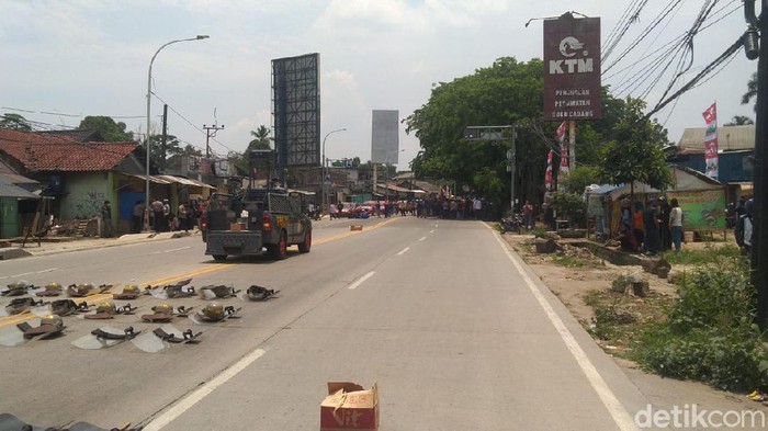 Polresta Tangerang Blokade Jalan Serang-Jakarta