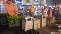 Salah seorang inisiator aksi gotong royong, Novi Soesanto, menjelaskan jika dia prihatin dengan kondisi Malioboro usai demo.