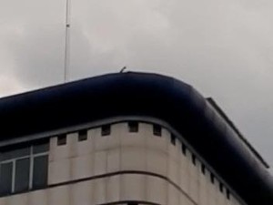 Ada Orang Lempar Batu dari Atas Gedung DPRD Medan, Pimpinan Dewan: Cek CCTV!