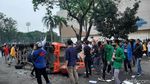 Sempat Ricuh, Demo di Palembang Berujung Damai