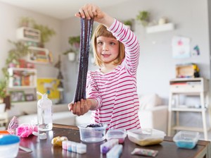 5 Cara Membuat Slime dengan Bahan Sederhana, Mudah dan Cepat!