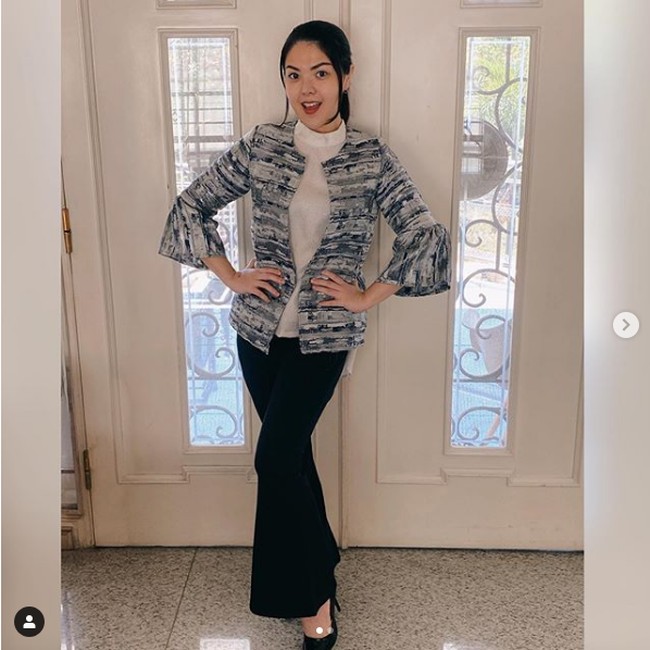 Tina Toon terpilih sebagai anggota DPRD DKI Jakarta periode 2019-2024. Dia menjadi anggota dewan setelah menenangkan suara di Daerah Pemilihan (Dapil) dua Jakarta Utara (Kepulauan Seribu Utara, Kepulauan Seribu Selatan, Koja, Clincing dan Kelapa Gading) pada Pemilu 2019. Foto: Instagram @tinatoon101