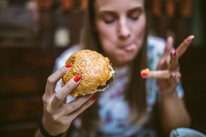 Tips Agar Pesanan Makanan Online dari Restoran Lebih Sehat