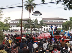 3 Hari Pedemo Ricuh, Pemprov Jabar: Mayoritas Kerusakan di Luar Gedung Sate