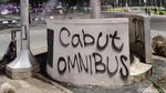 Potret Sisa-sisa Vandalisme di Kawasan Bundaran HI Pascademo