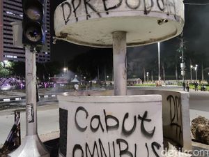 Apa Itu Mosi Tidak Percaya? Trending Terkait UU Cipta Kerja Omnibus Law
