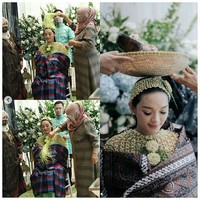 Kini usia kandungan Zaskia Gotik semakin besar. Pedangdut yang dikenal dengan goyang itiknya itu pun menggelar acara tujuh bulanan. Zaskia menggunakan adat Sunda untuk acara tujuh bulanan kehamilannya. Foto: Instagram @vamosfotografia, @ ferry_makeupartist, @@bejeee, @intendewangga.official