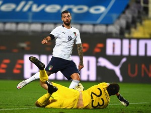 Caputo Lanjutkan Tradisi Penyerang Tua-tua Keladi Italia