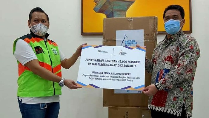 45.000 Masker untuk Warga Jakarta Provinsi DKI Jakarta menerima 45.000 masker dari Satgas Bencana Nasional BUMN Provinsi DKI Jakarta. Masker ini akan dibagikan kepada warga.