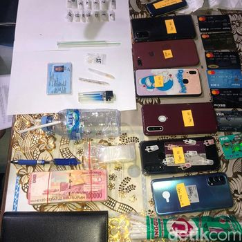 Adik Pasha Ungu ditangkap BNNP Sulteng terkait kasus narkoba (M Qadri/detikcom)