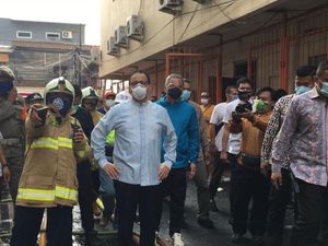 Toko Buku Dekat Grand Theater Senen Jakpus Turut Terbakar Semalam