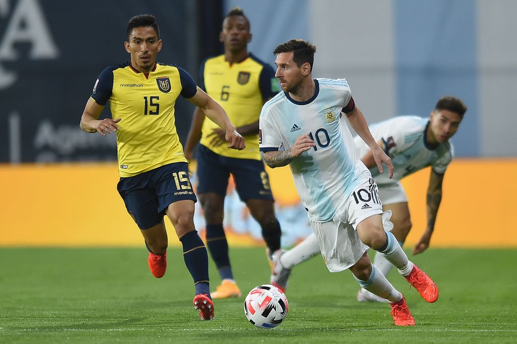 Argentina BUENOS AIRES, ARGENTINA - OCTOBER 08: Lionel Messi of Argentina controls the ball during a match between Argentina and Ecuador as part of South American Qualifiers for Qatar 2022 at Estadio Alberto J. Armando on October 08, 2020 in Buenos Aires, Argentina. (Photo by Marcelo Endelli/Getty Images)