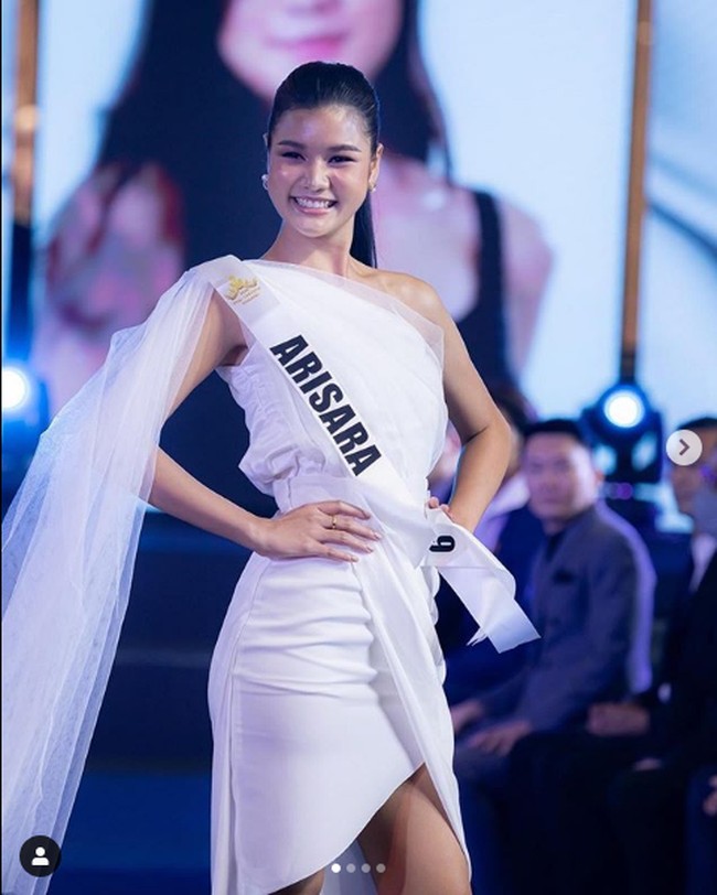 Bam Arisara Purechatang merupakan finalis Miss Universe Thailand 2020 berusia 21 tahun. Dalam kesehariannya wanita dengan tinggi 172 cm itu merupakan seorang model. Foto: Instagram @babyarisra