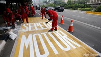 Setelah Anies Baswedan menjabat Gubernur DKI Jakarta, beliau tidak mau ada larangan kendaraan roda dua melintas di Jakarta. Anies ingin jalanan Jakarta bisa dinikmati oleh pemotor maupun mobil. Agung Pambudhy/detikcom  