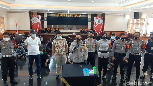 demo omnibus law di malang