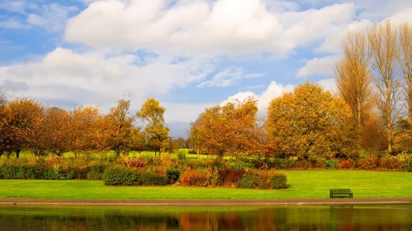 8. Dennistoun, Glasgow berbatasan dengan Necropolis ada Kota Mati yang dibangun bergaya Victoria dan merupakan lingkungan pelajar. Penilaian yang membuat menonjol adalah harga perumahan yang masuk akal oleh sebagian besar orang. Selain itu, ada Zero Waste Market, toko kelontong isi ulang yang menyiapkan kotak praktis berisi makanan selama lockdown dan Food Forest Alexandra Park tempat penduduk lokal dari semua latar belakang bertemu untuk bertanam. (CNN Travel) 8. Dennistoun, Glasgow berbatasan dengan Necropolis ada Kota Mati yang dibangun bergaya Victoria dan merupakan lingkungan pelajar. Penilaian yang membuat menonjol adalah harga perumahan yang masuk akal oleh sebagian besar orang. Selain itu, ada Zero Waste Market, toko kelontong isi ulang yang menyiapkan kotak praktis berisi makanan selama lockdown dan Food Forest Alexandra Park tempat penduduk lokal dari semua latar belakang bertemu untuk bertanam. (CNN Travel)
