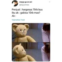 Biasanya emak-emak kalo nawar memang sadis. Udah bukan setengah harga lagi sih kalo ini. Foto: Twitter/@kayumnies