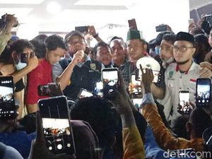Gubernur Sumsel Temui Massa Tolak Omnibus Law, Janji Sampaikan Aspirasi