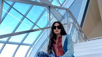 Adalah Korean Health and Medical Workers Union (KHMU) yang menyoroti adegan Jennie pakai baju suster seolah mengobjektifikasi para perawat. Hal ini dibantah manajemen BLACKPINK yang mengatakan mereka tak maksud melecehkan profesi suster. Foto: Instagram jennierubyjane