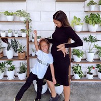 Wanita 33 tahun ini diketahui hamil anak laki-laki. Seperti kedua kakaknya Kiyomi Sue dan Kenji Zizou, Jennifer Bachdim juga akan memberi nama anak ketiganya dengan awalan huruf K. Foto: Instagram/@jenniferbachdim