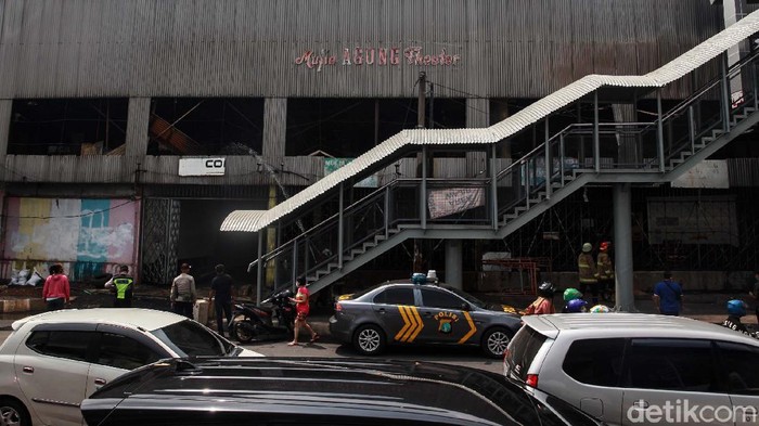 Grand Theater Senen terbakar pada Kamis (9/10/2020) malam. Begini kondisinya terkini.