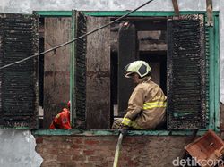 Kondisi Grand Theater Senen Usai Terbakar