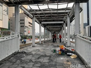 Kondisi Terkini Halte TransJakarta Bundaran HI Usai Dibakar Pendemo