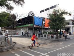 CCTV Pemantau Aksi Demo, Malioboro yang Berantakan, Kerumunan di China