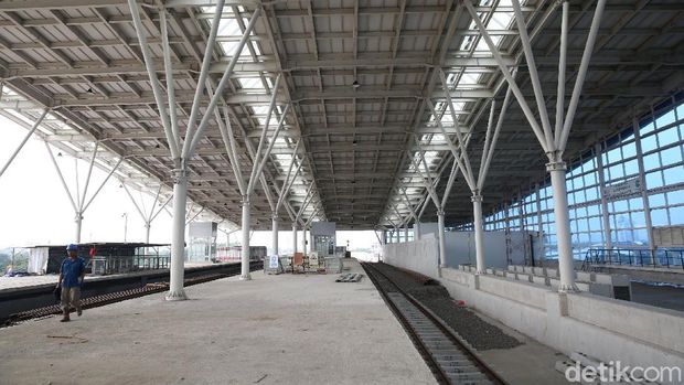 Stasiun Manggarai tengah disiapkan untuk menjadi stasiun sentral di Jakarta. Yuk, lihat perkembangan pembangunan Stasiun Manggarai saat ini.