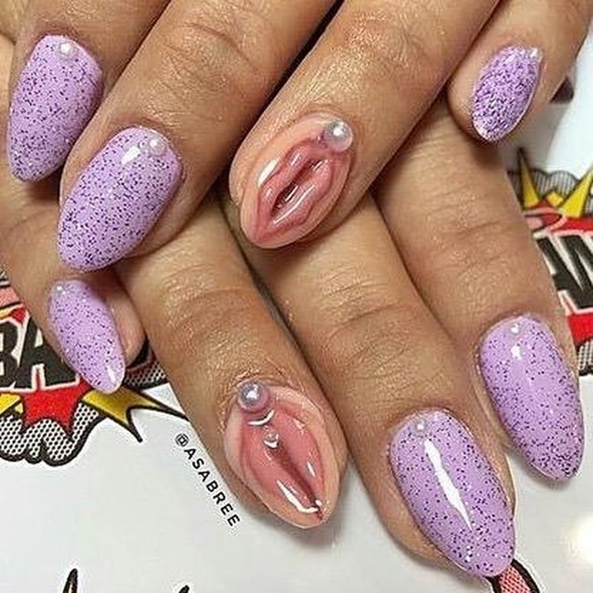 Tren ini bermula dari Instagram. Sejumlah seniman kuku membuat nail art unik tersebut dengan bentuk yang mengesankan.  Foto: Instagram