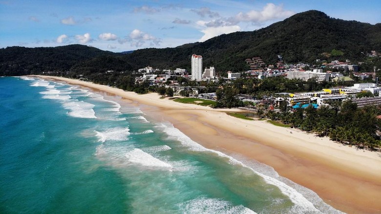 Phuket jadi kota hantu Patong di Phuket menjadi kota hantu saat pandemi virus Corona.