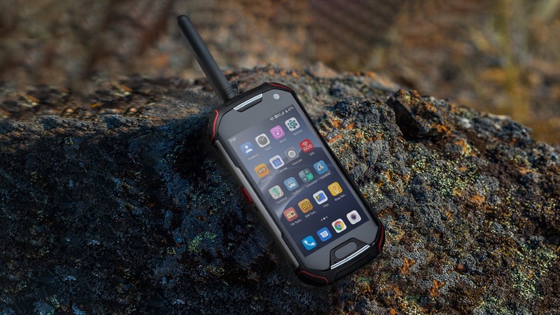 Ponsel Tahan Banting