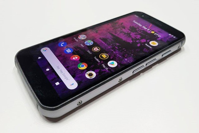 Ponsel Tahan Banting