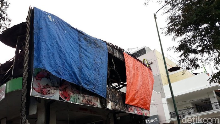 Restoran Legian di Malioboro yang terbakar, Yogyakarta,  Jumat (9/10/2020).