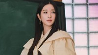 Ia berperan sebagai Go Moon Young seorang penulis buku anak-anak yang anti-sosial dalam drama Korea Its Okay to Not Be Okay. Foto: Dok. Instagram Seo Yea Ji