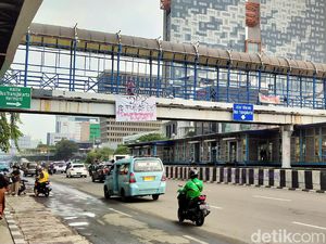 Kenali Dampak Gas Air Mata, Seperti yang Masih Menyisa di Harmoni Usai Demo