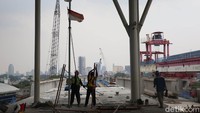 Dengan konsep bertingkat, Stasiun Manggarai juga akan dilengkapi dengan 14 eskalator dan 14 lift untuk difabel.