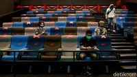 Melalui rapat Gabungan Pengusaha Bioskop Indonesia (GPBSI) kemarin, Rabu (14/10/2020), ternyata tak semua pengelola bioskop di Jakarta akan langsung membuka kembali operasionalnya. Wisma Putra  