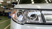 Bicara harga mobil spesial tentu harganya juga spesial. Karimun Wagon R 50th Anniversary Edition transmisi manual dibanderol Rp150.500.000. Sementara itu Karimun Wagon R 50th Anniversary Edition transmisi AGS dihargai Rp159.000.000. Foto: Rizki Pratama