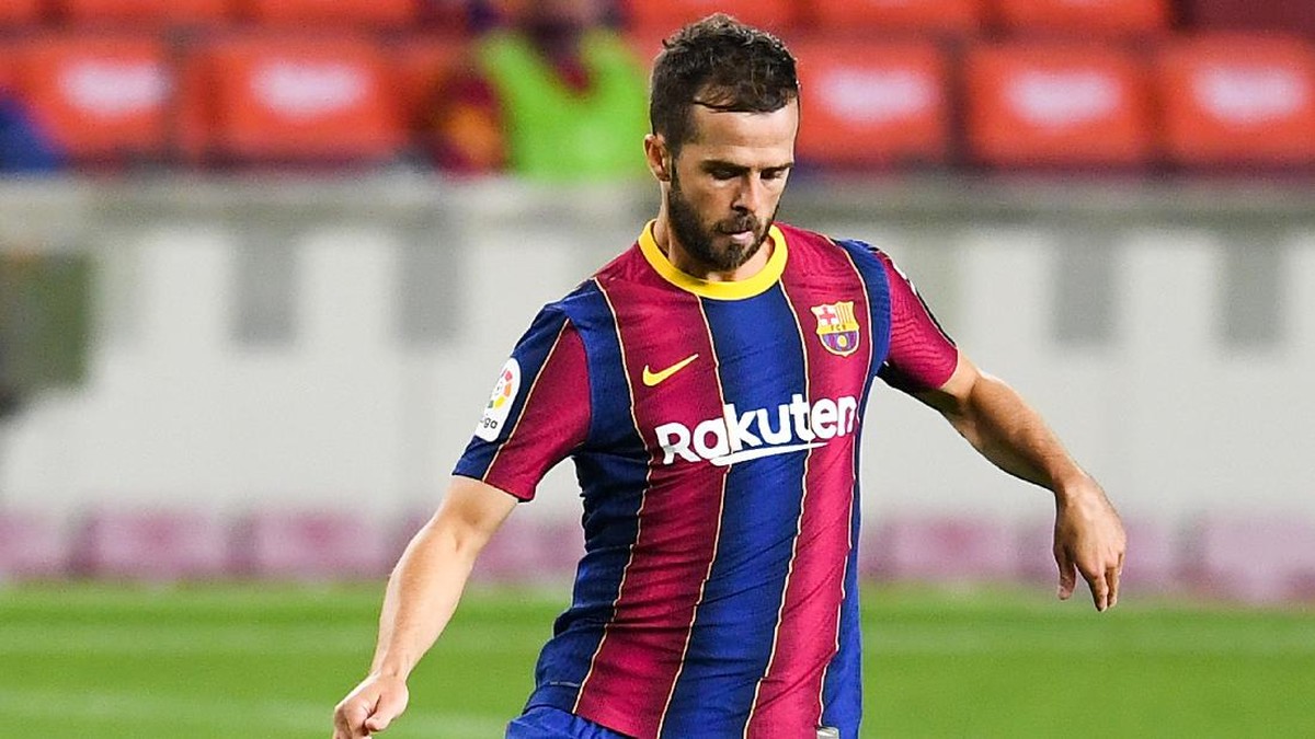 Miralem Pjanic jadi informan Barcelona untuk mengetahui kekuatan Juventus. (Foto: Getty Images/David Ramos)