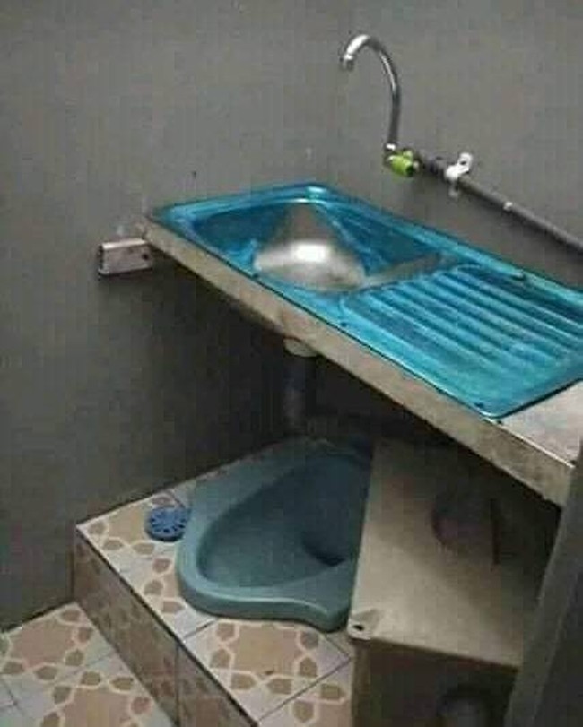 Kalau ada wastafel di atas kloset, sepertinya kamu harus buang air di kamar mandi lain. (Foto: Instagram/@id.dagelan)