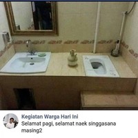 Wastefel dan kloset jongkok bisa dibuat setingkat. Hmmm... Ada-ada saja.  (Foto: Instagram/@id.dagelan)