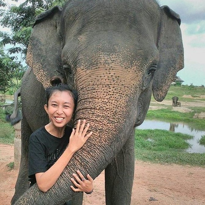 Potret Fotografer Alam, Regina Safri