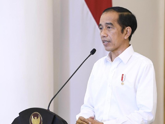 Presiden Jokowi buka-bukaan soal UU Cipta Kerja.
