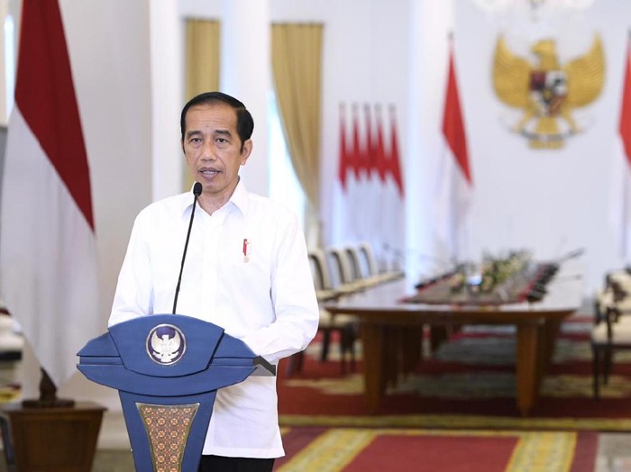 Presiden Jokowi buka-bukaan soal UU Cipta Kerja.